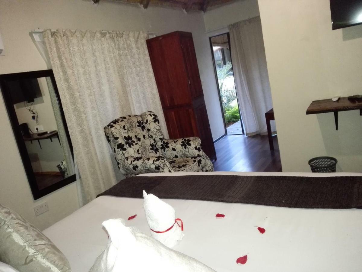 Chobe Sunset Chalets Lesoma Eksteriør bilde